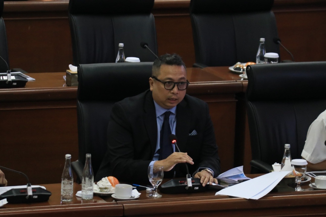 Read more about the article Nova Paloh Ingatkan Pemprov Perketat Pengawasan BUMD Imbas Kasus Beras Oplosan