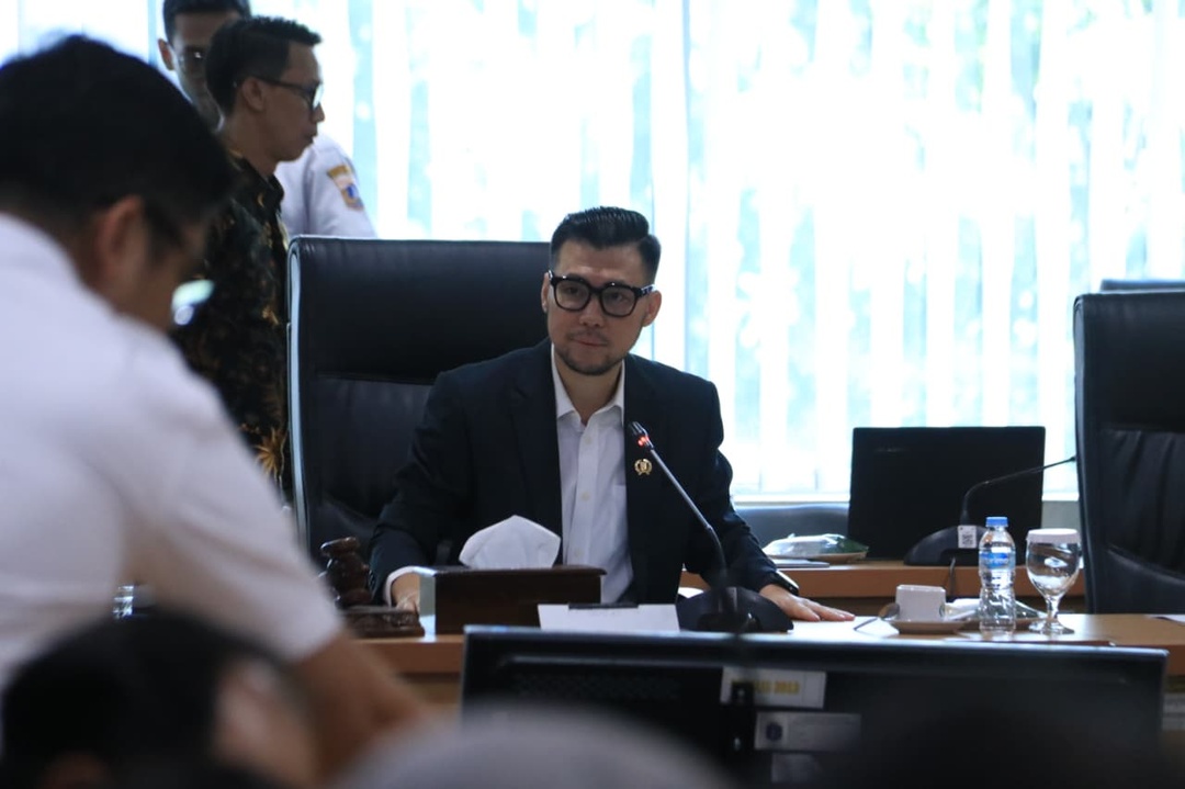 You are currently viewing Pansus Parkir Rekomendasikan Penyegelan Bagi Operator Parkir yang Tak Patuh Aturan