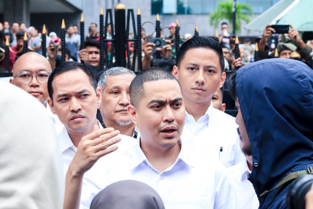 Read more about the article Wakil Ketua DPRD DKI, Wibi Andrino Temui Mahasiswa Aksi