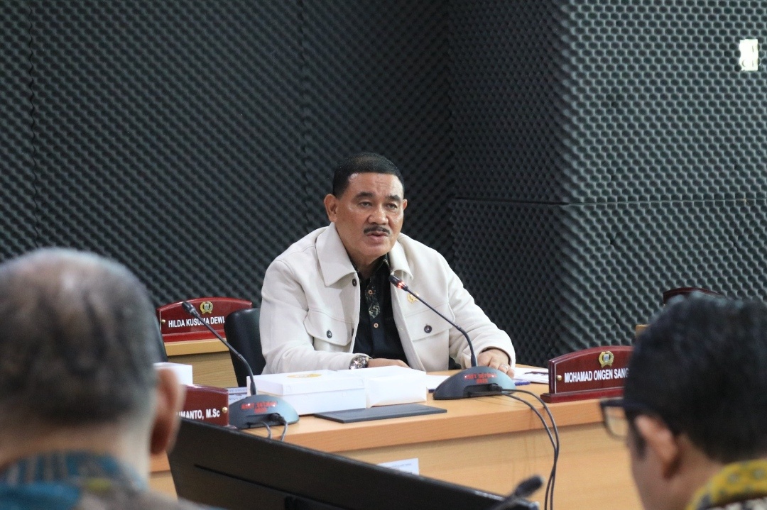 Read more about the article Ongen Desak Pemprov dan PT Pelni Tuntaskan Status Lahan Perumahan di Petojo