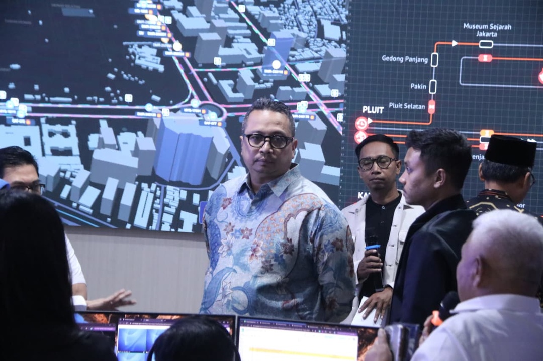 You are currently viewing Komisi B Tinjau Command Center TransJakarta Pastikan Keselamatan Armada