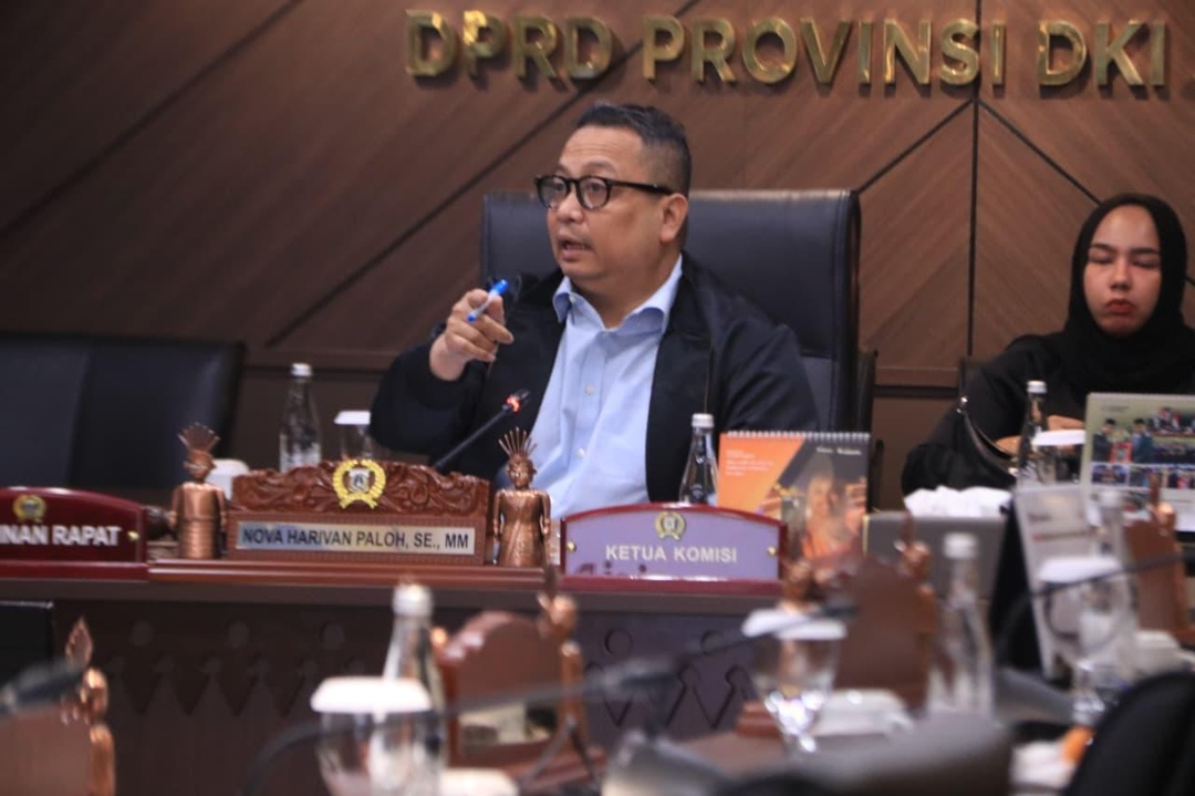 You are currently viewing Antrean Panjang dan Kuota Terbatas, Nova Paloh Minta Perbaikan Distribusi Subsidi Pangan