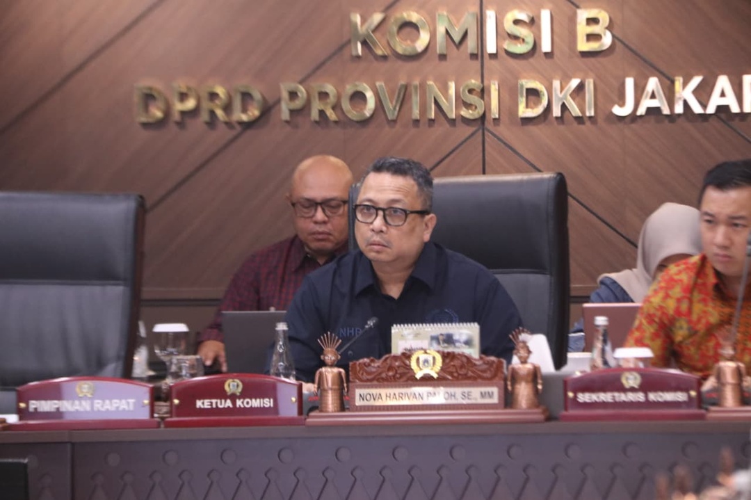 You are currently viewing Soroti Insiden Listrik Mati, Ketua Komisi B DPRD DKI Desak MRT Sediakan Genset Cadangan