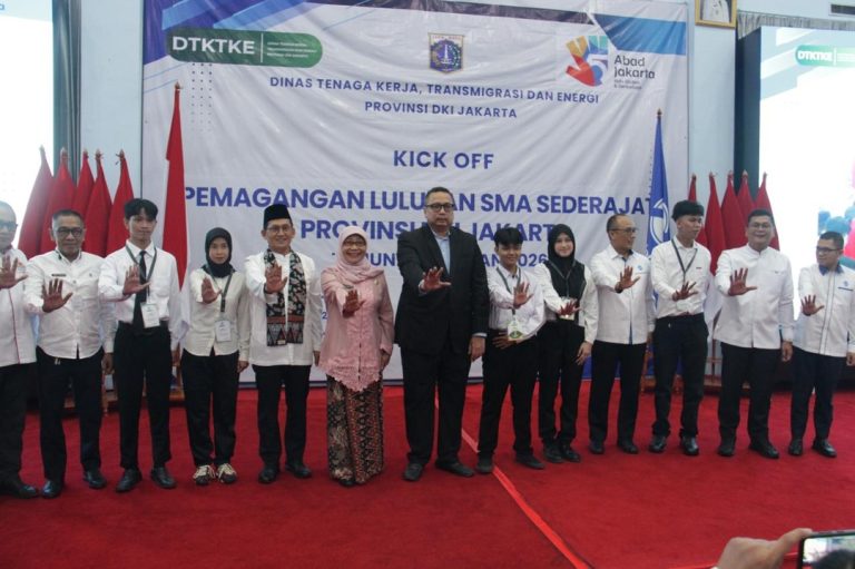 Dukung Program Magang Disnakertransgi, Nova Paloh: Solusi Tingkatkan Kompetensi Lulusan SMA