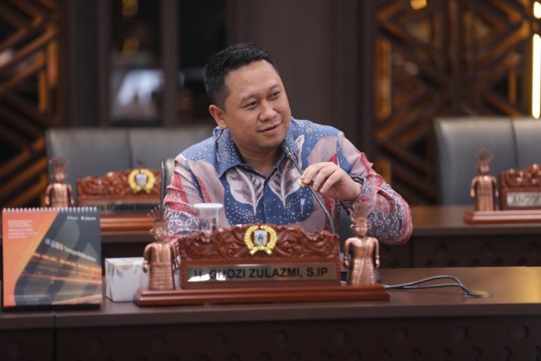 Komisi E DPRD Kawal Aspirasi Guru PNS DKI