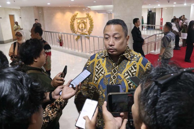 Nova Paloh: Kajian Kenaikan Tarif Transjakarta Harus Utamakan Kepentingan Masyarakat