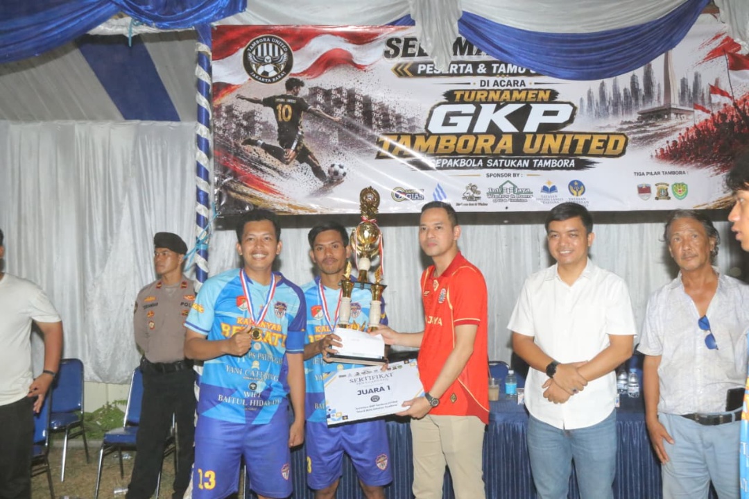 Lewat Turnamen Sepak Bola, Gias Kumari Putra Pererat Kebersamaan Warga Tambora