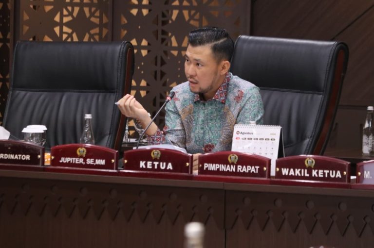 Pansus Parkir Temukan Pengelola Tanpa Izin, Jupiter Minta Tindak Tegas