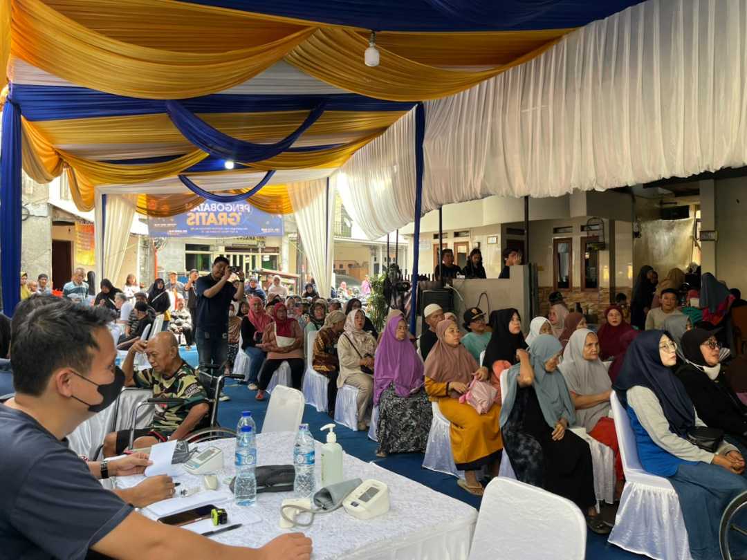 Warga Bukit Duri Antusias Ikuti Pengobatan Gratis NasDem