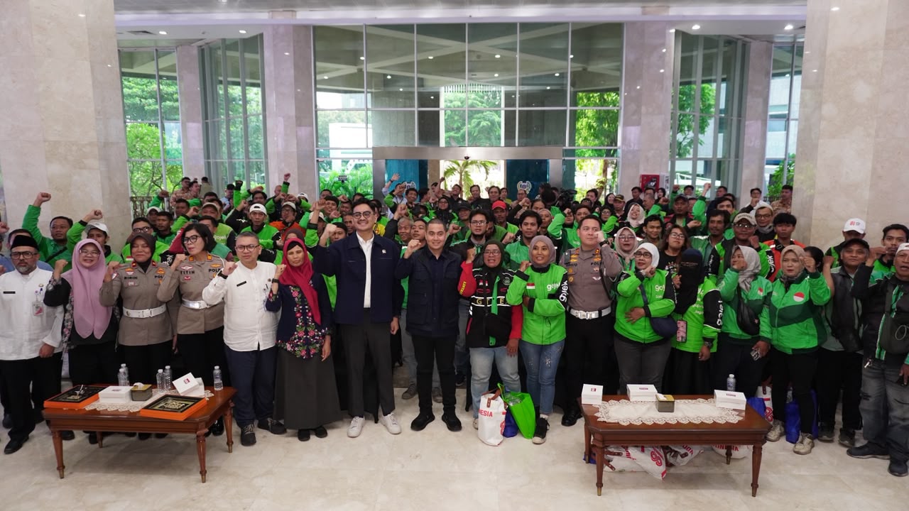 You are currently viewing Terima Aspirasi Ratusan Ojol, Wibi Minta Pemprov DKI Siapkan Fasilitas Pendukung
